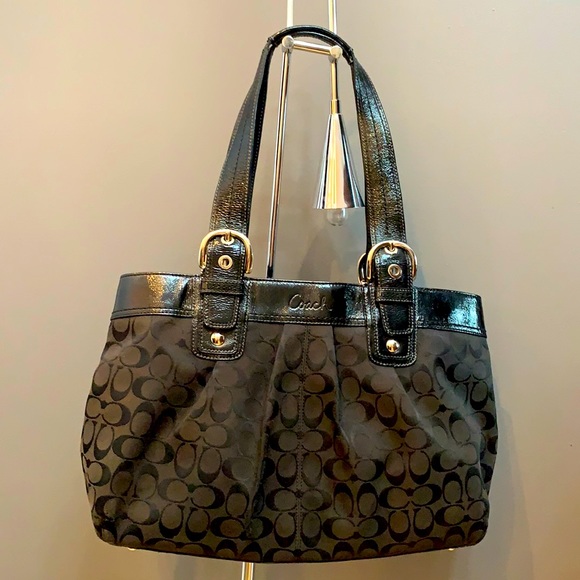 Coach Handbags - COACH SIGNATURE BLACK XL Tote No. F1075-F13743